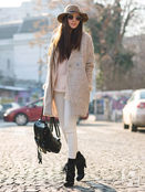 Романтичный образ в бежевых тонах