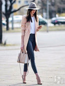 Серая шляпа подойдет вообще ко всему