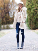 Ее можно носить и с пуховиком