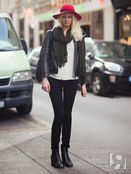 Красная шляпа превратит вас в роковую красотку