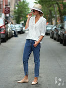 Девушки в соломенных шляпах восхитительны