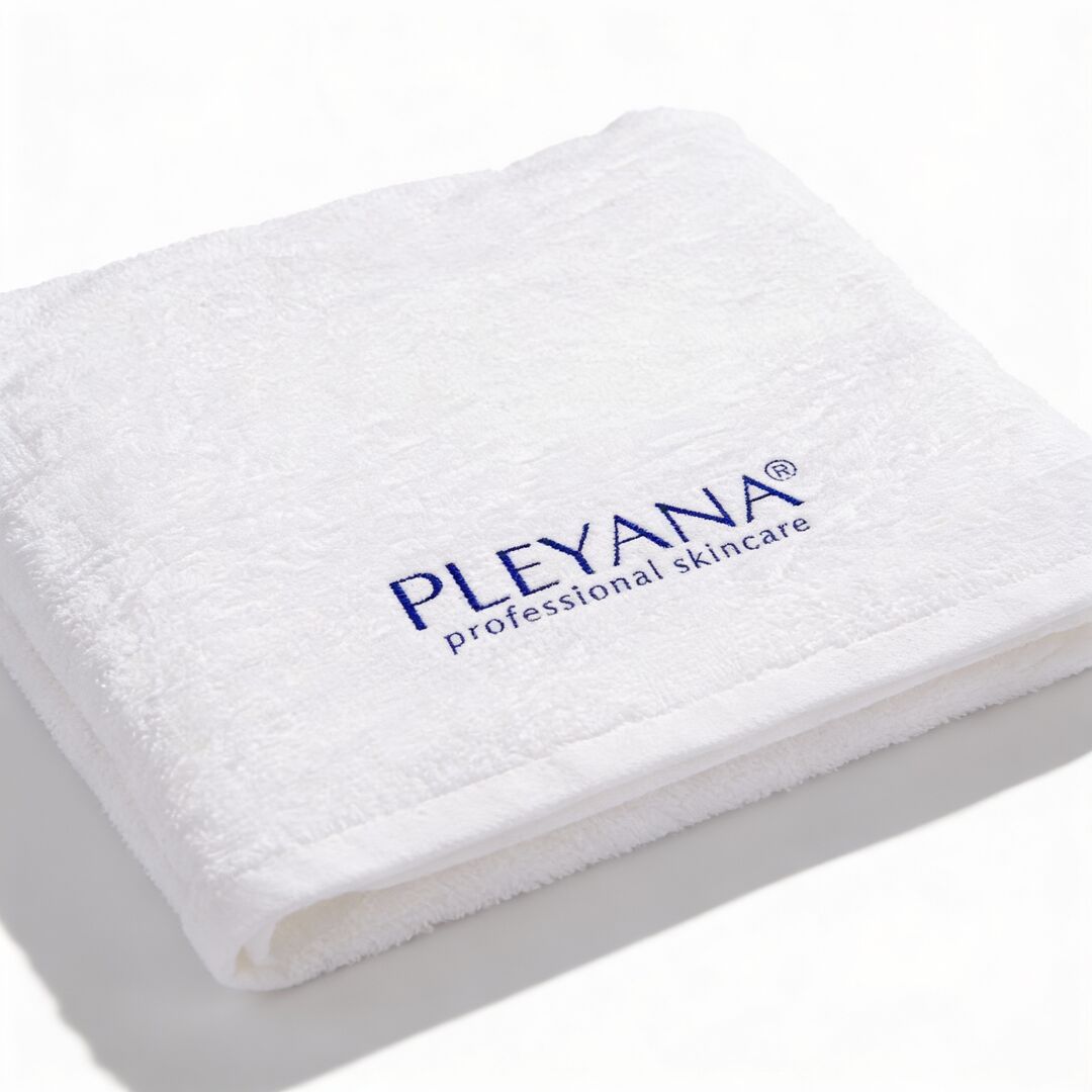 Простыня махровая с логотипом PLEYANA